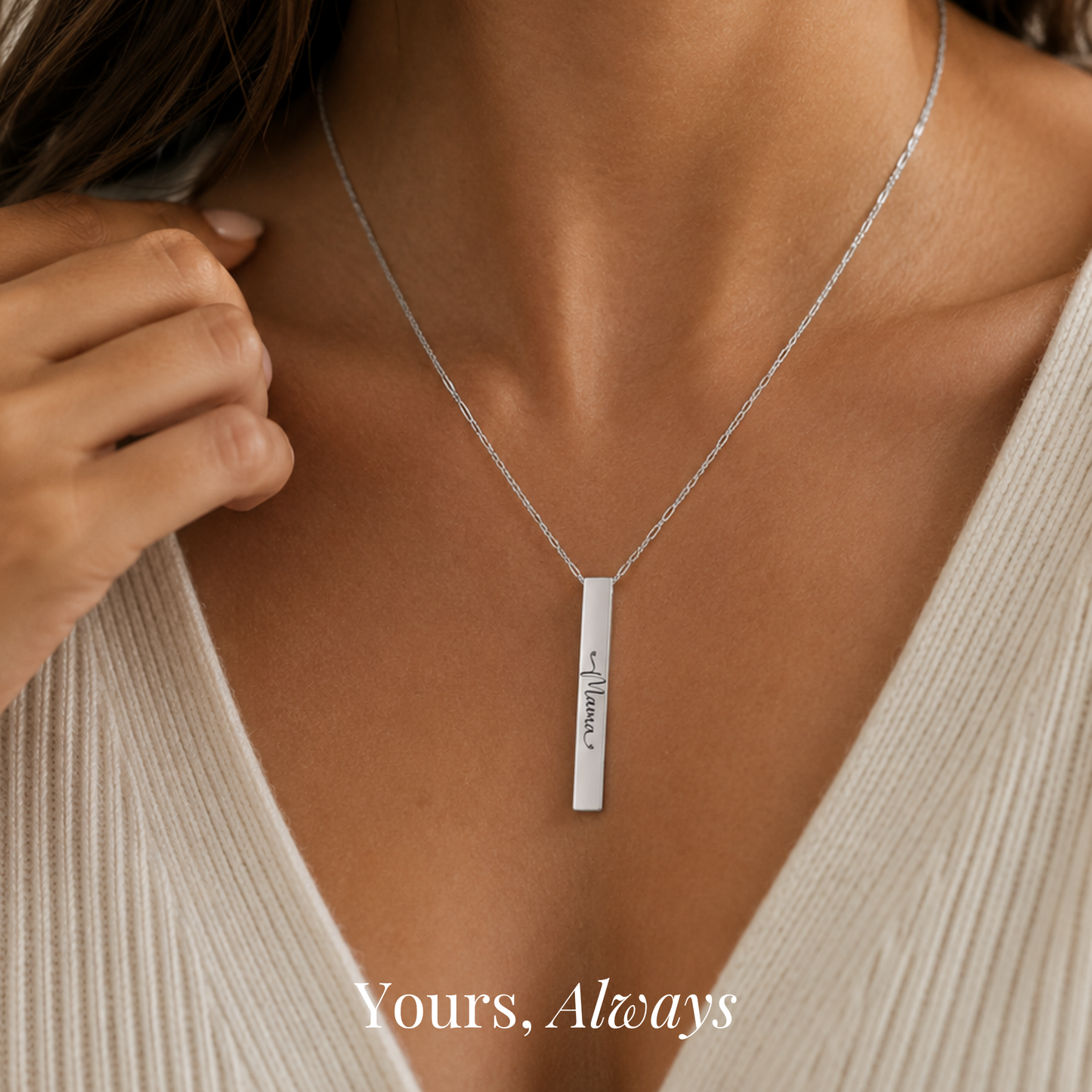 The Mama Bar Necklace